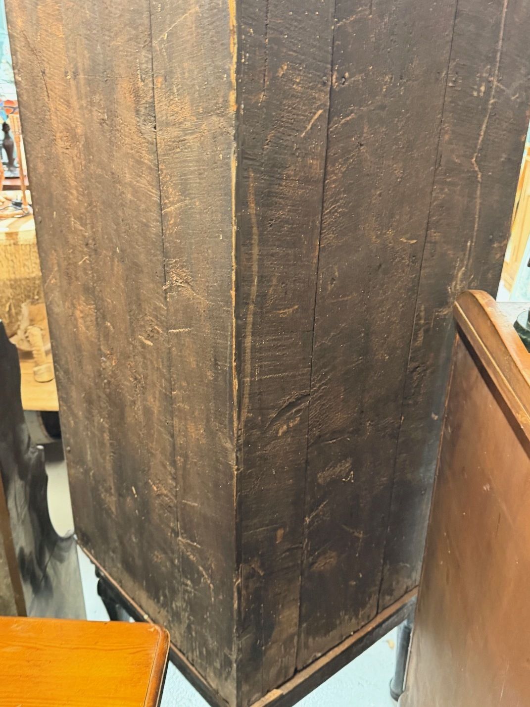 Antique Oak 2 Door Corner Unit With Carved Panels Resting On Cabriole Feet photo vinterior
