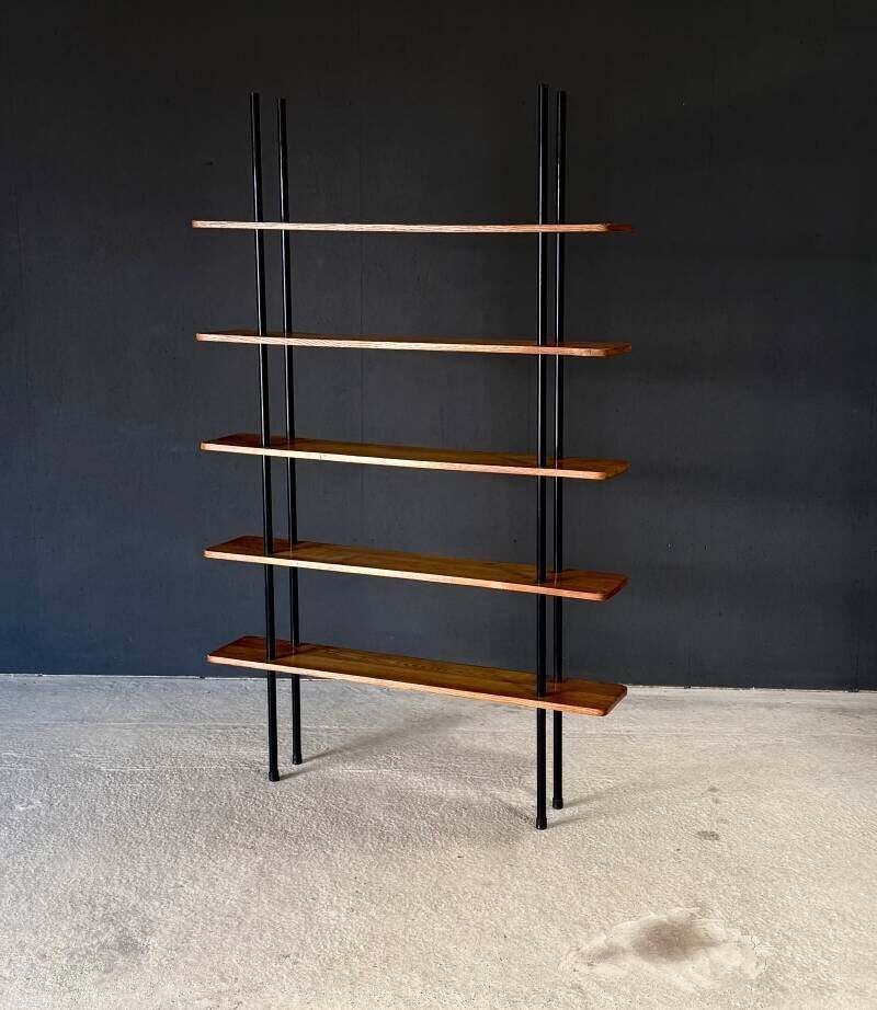Mid Century Modern Dutch Design Staanderekken Van W. Lutjens, Nederland, Ca. Jaren 1960 photo Meubels