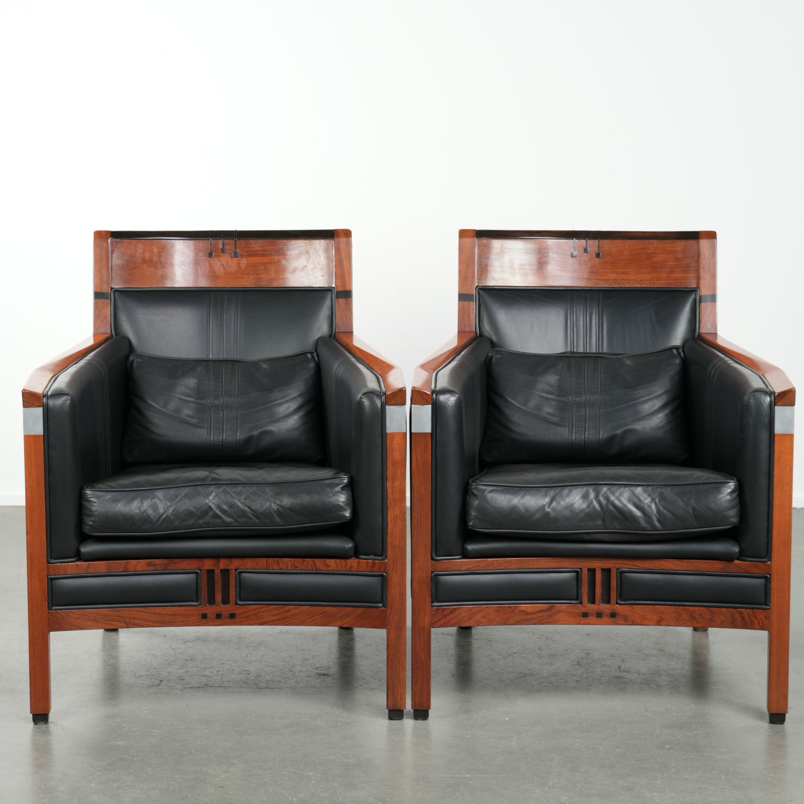 Set Van 2 Art Deco Fauteuils Uit De Decoforma Serie Van Schuitema, Zwart Leer, Goede Staat