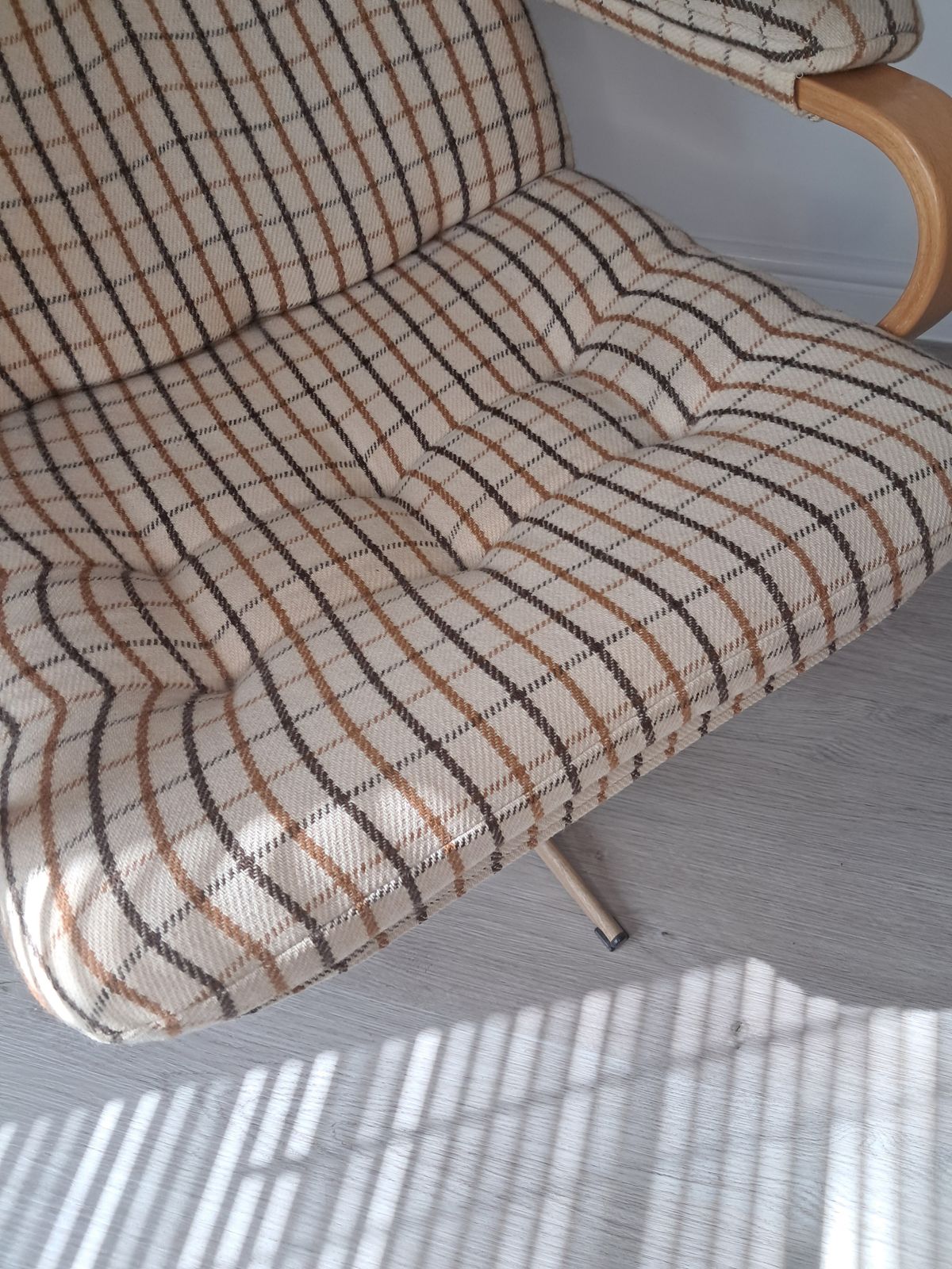Scandinavian Bentwood Lounge Chair 1970s photo vinterior