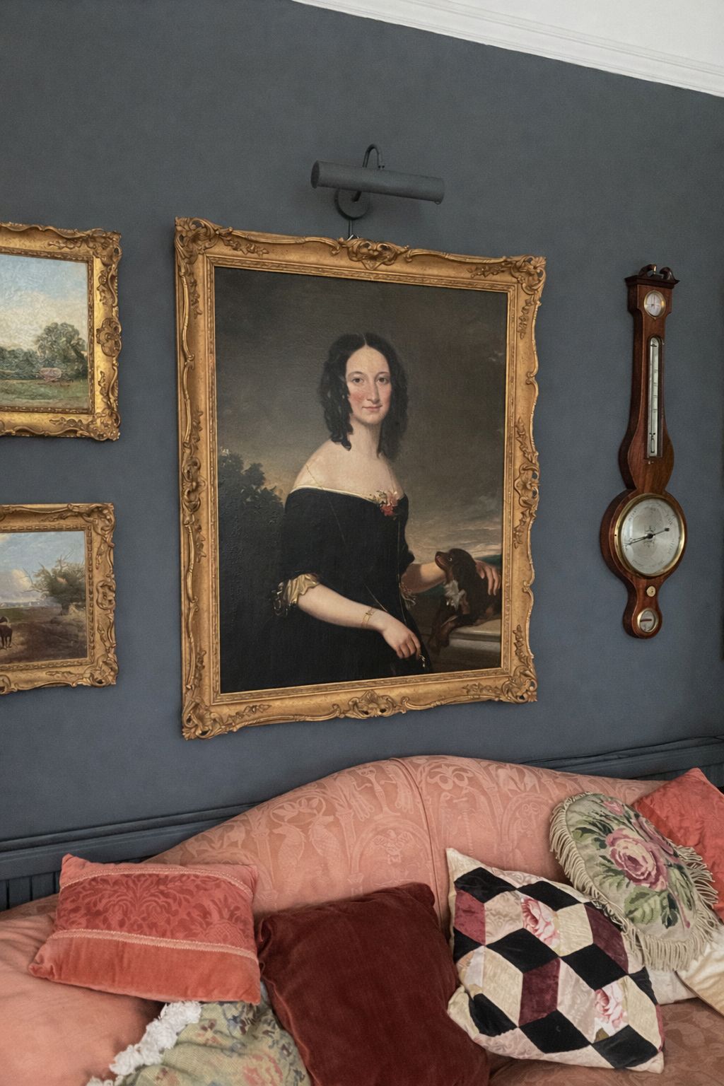 Large Portrait Oil Painting On Canvas In Original Gilded Frame photo Art