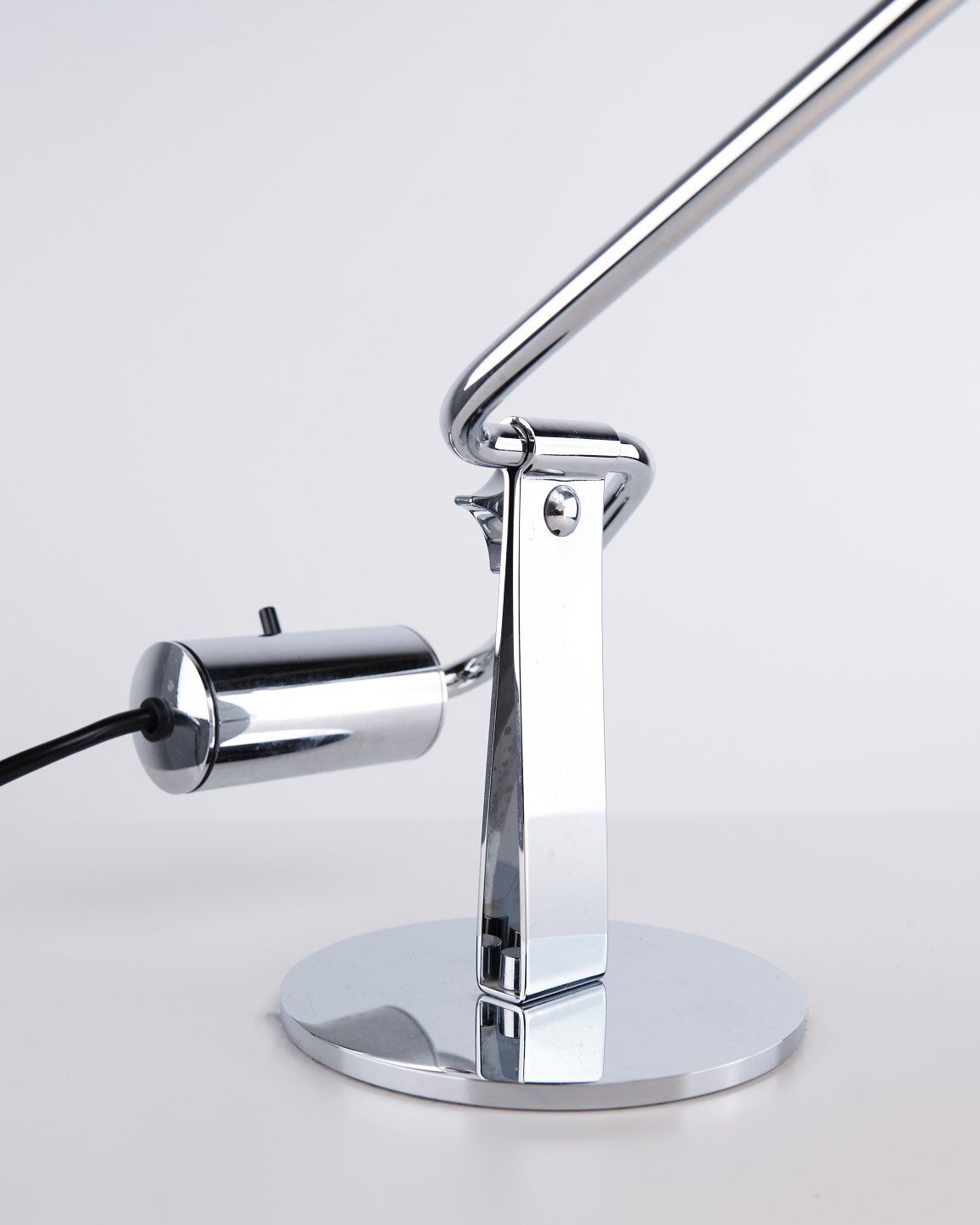 Poul Henningsen Ph 2/1 Piano/Tilt Lamp, Table Lamp In White Opal Glass For Louis Poulsen photo buy