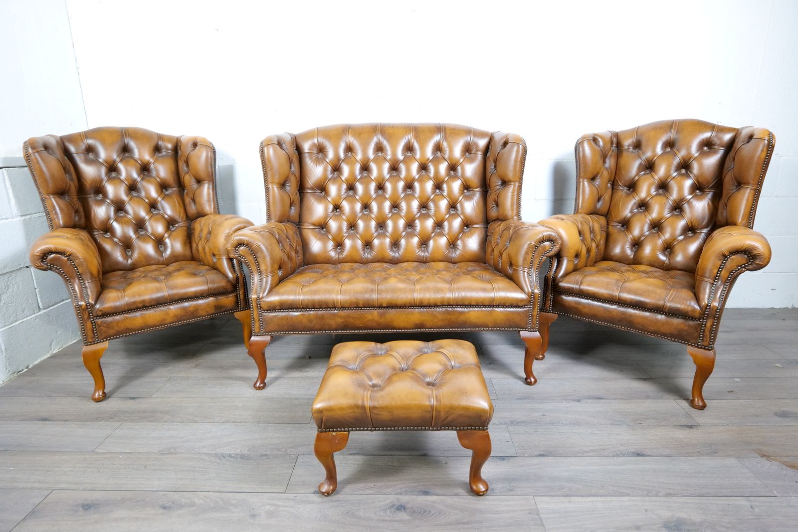 Chesterfield Queen Anne 4 Piece Leather Suite Cigar Brown photo furniture