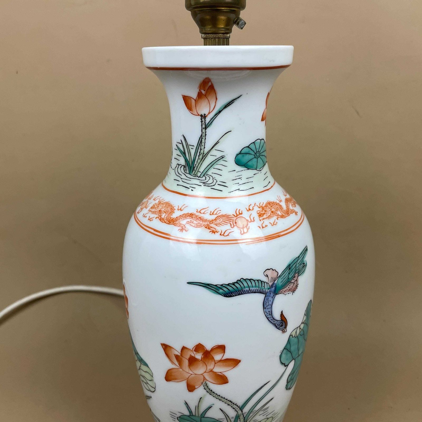 Oriental Ceramic Lamp Light Bedside Table Hand Painted Floral Lily Pad Design Pattern Wood Base Chinese Vase White Antique Brass Vintage photo Lighting