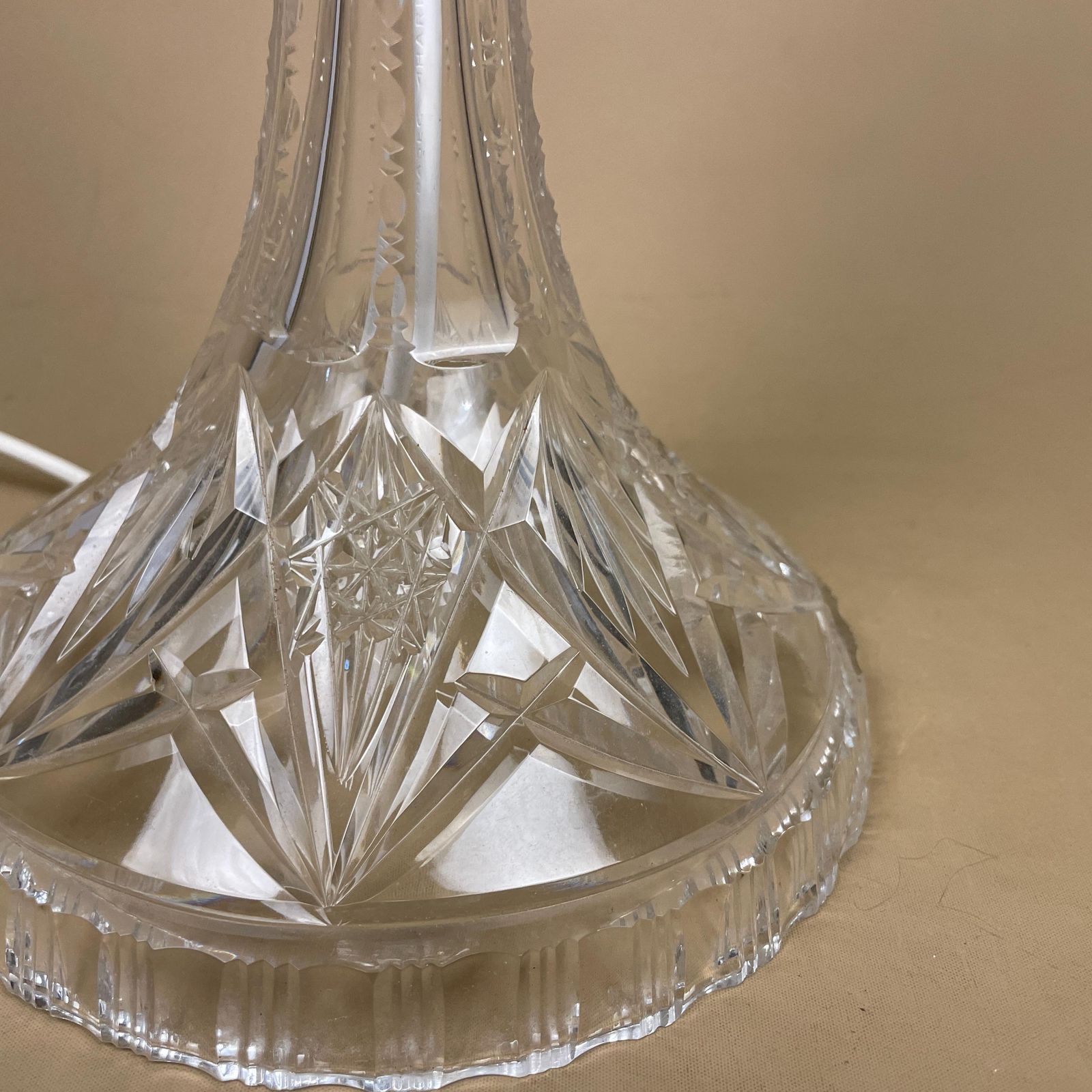 Clear Cut Glass Lamp Light Bedside Table Silver Metal Fitting Art Deco Round Base Vintage Elegant Regency Classic Antique Crystal photo 149.0