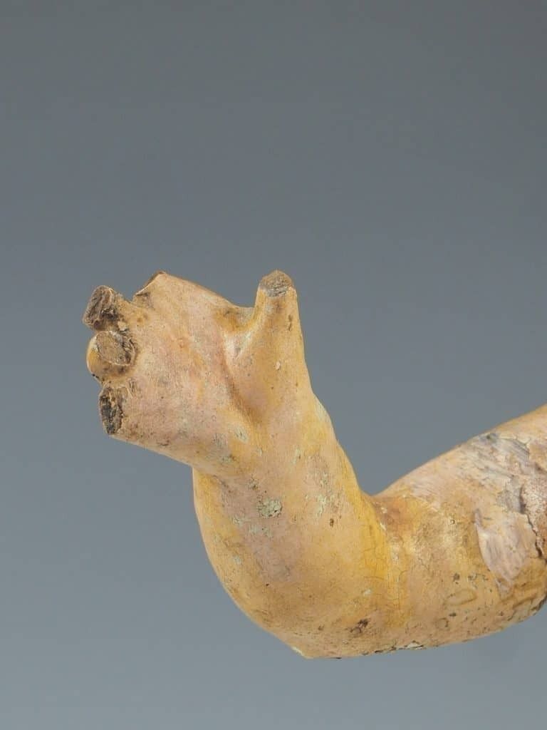 photo vintage Antique Polychrome Terracotta Jesus Child Putto Figure