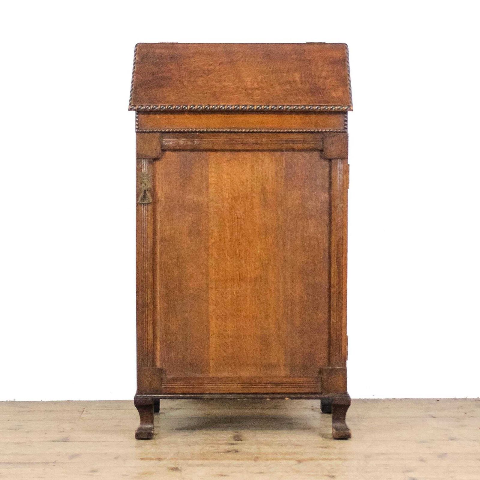 Early 20th Century Oak Music Cabinet | Corner Cabinet | Storage Cupboard | Antique Storage | Wall Cupboard photo for sale