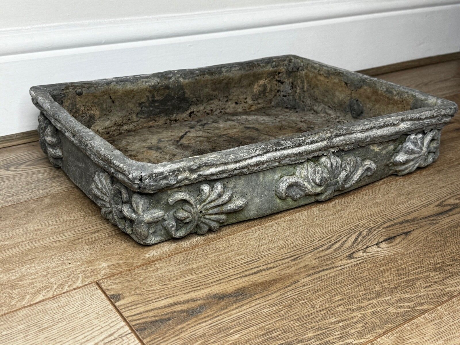 Georgian British Small Architectural Poppy Window Sill Lead Garden Planter photo for sale