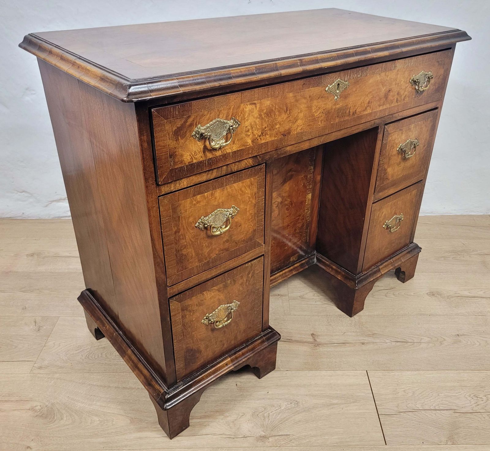 Walnut Writing Desk 18th Century Style Knee Hole Drawers photo Furniture