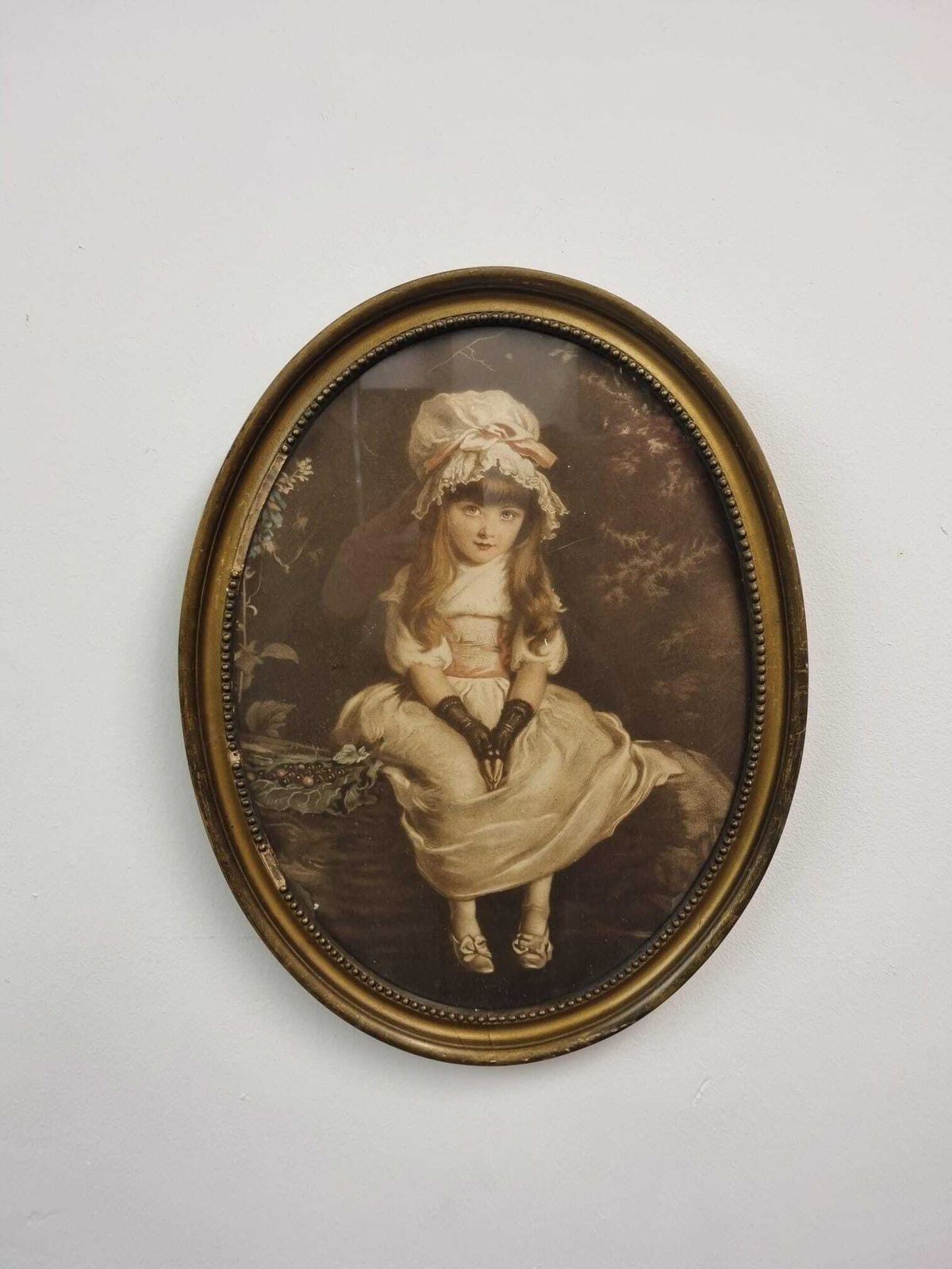 Antique Oval Portrait Of A Young Girl / Framed Print / C.1910 photo vinterior