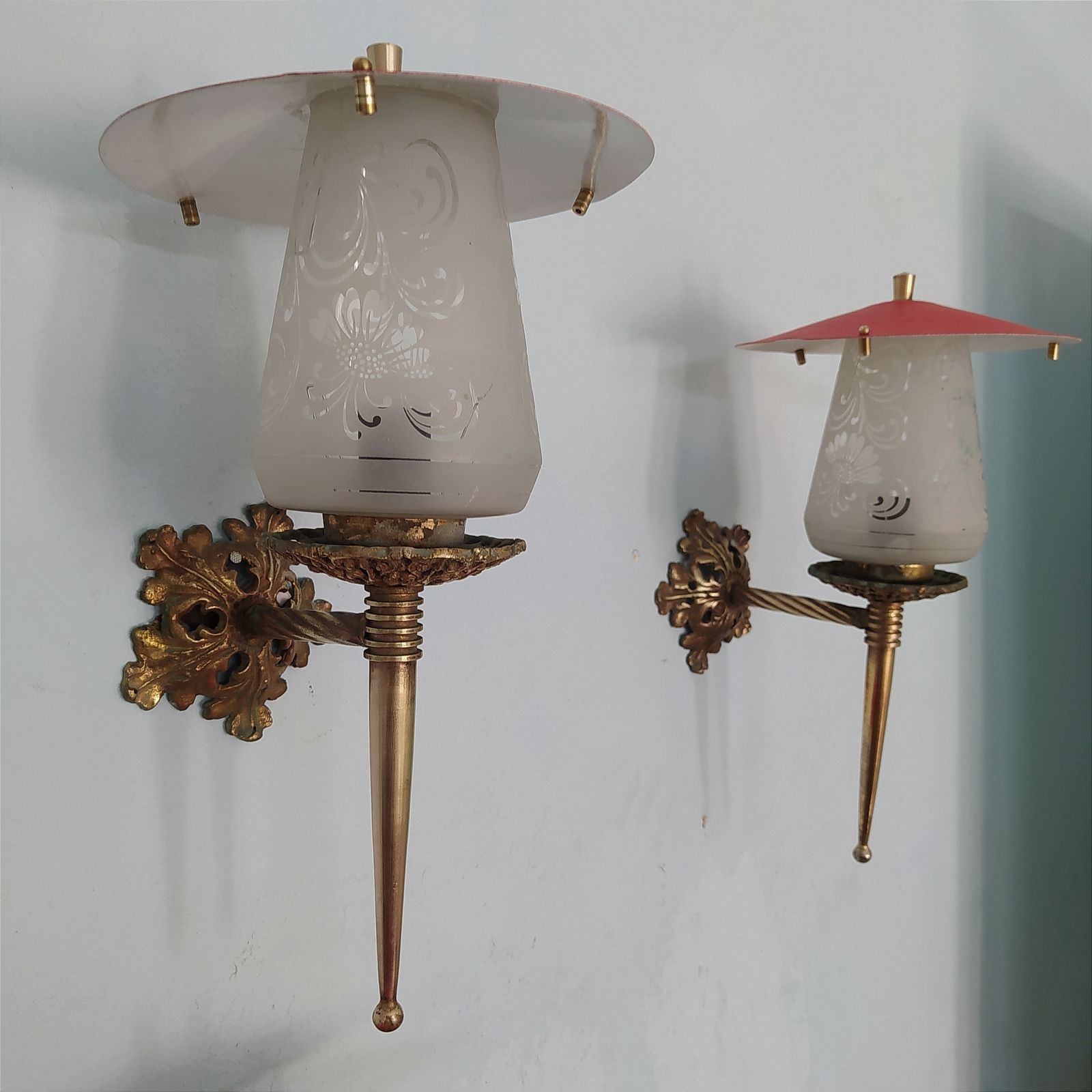 1930's Art Nouveau Brass And Etched Glass Wall Lights. photo vinterior