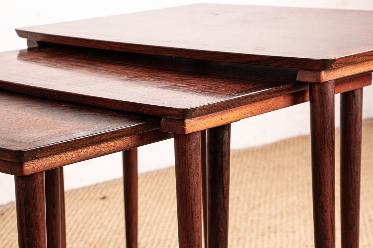 photo vintage Three Danish Nesting Tables In Rosewood By Mobelintersia 1960.