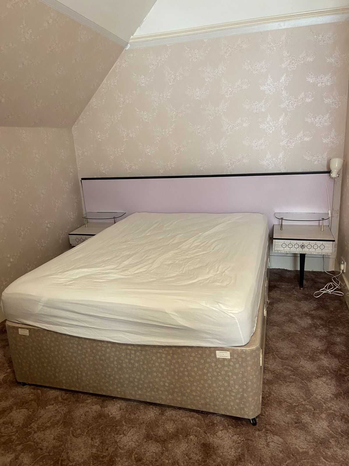 Berry Furniture Four Piece Bedroom Suite photo vinterior