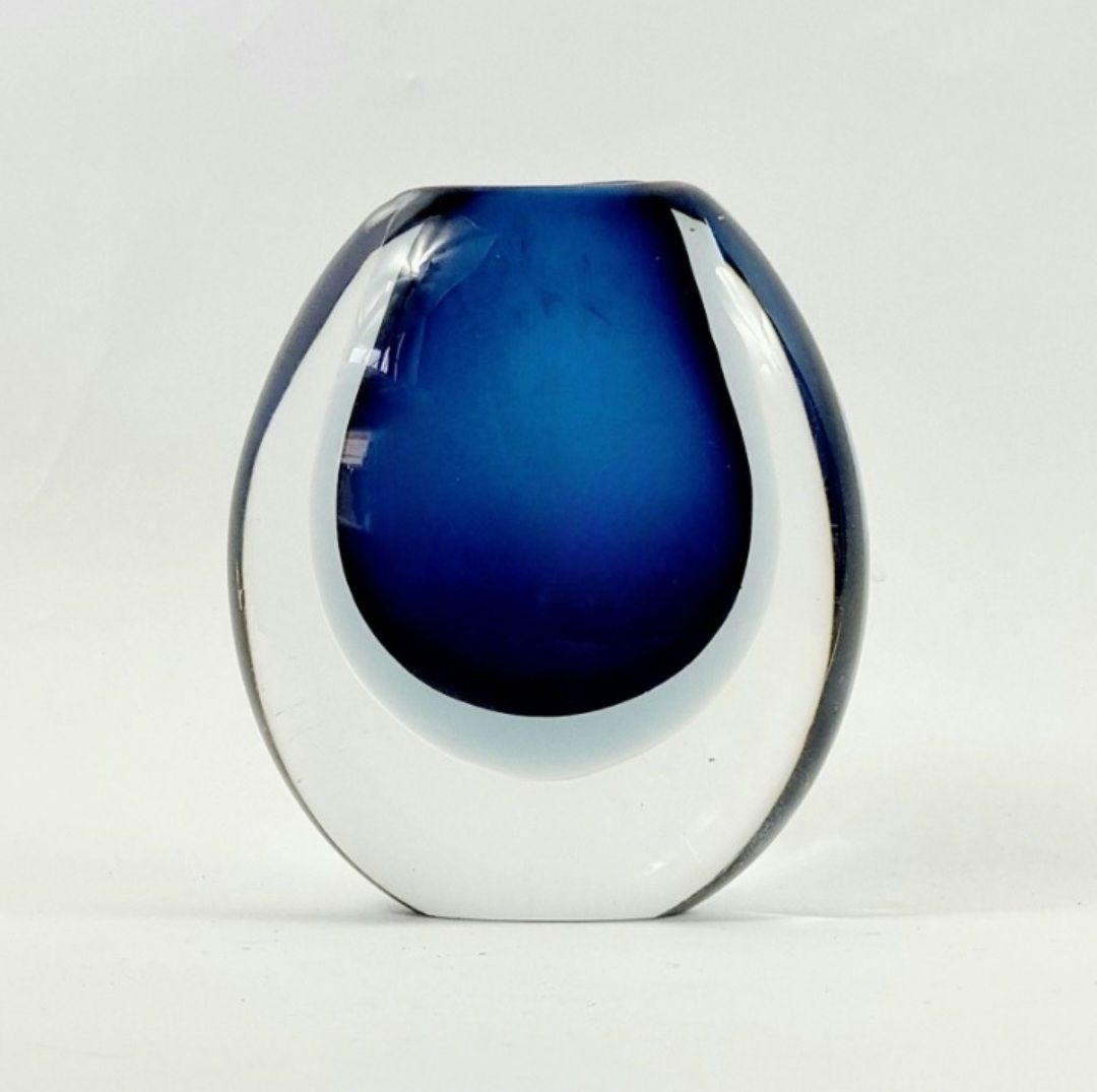 Mid Century Scandinavian Sommerso Art Glass Vase By Vicke Lindstrand For Kosta, Sweden, 1950s/1960s photo furniture