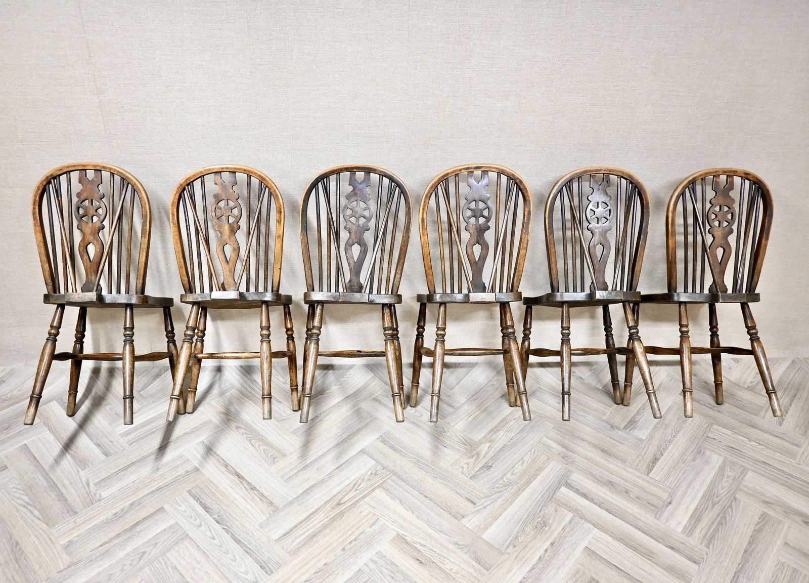 Se Of 6 Antique Windsor Wheelback Kitchen Dining Chairs photo 1050.0