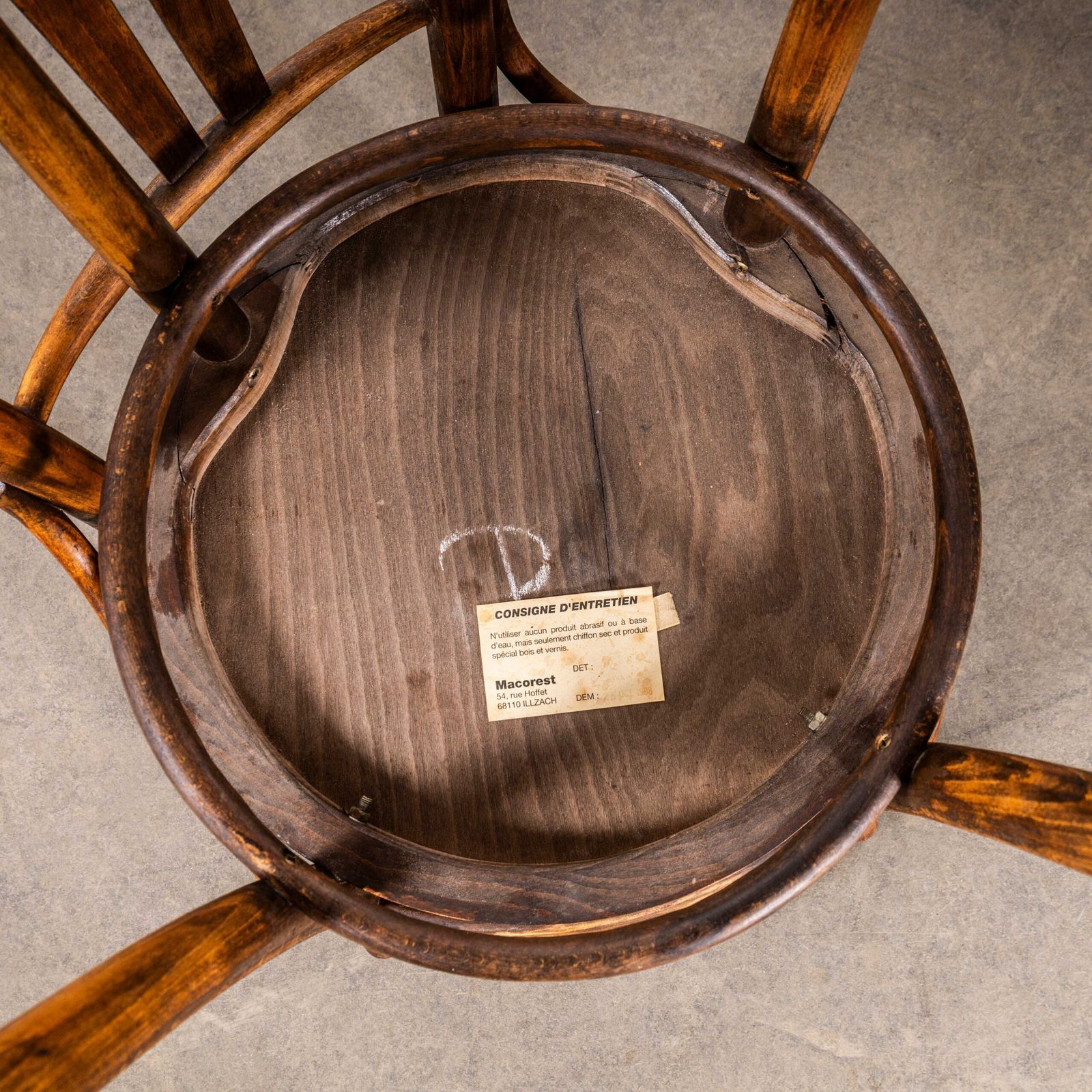 photo furniture 1990’s Fan Back Mid Oak Bentwood Dining Chairs – Set Of Eleven
