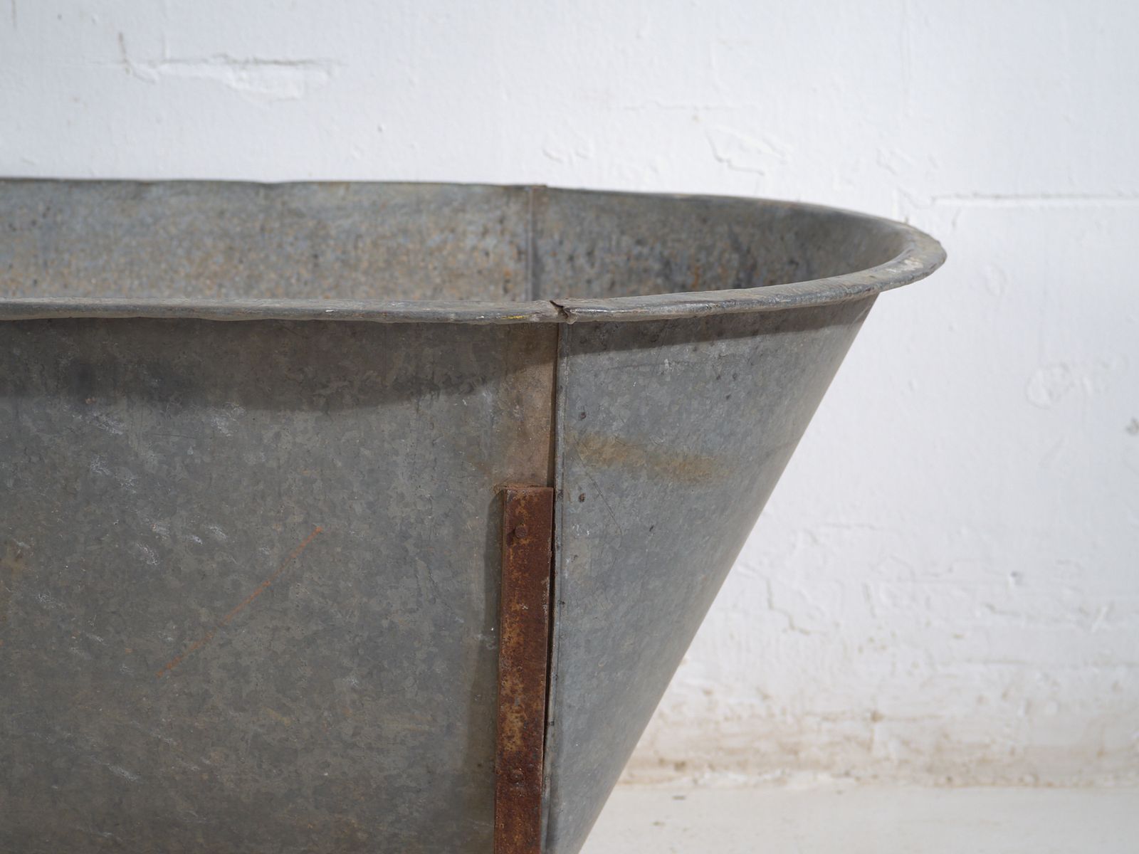 Antique Galvanized Zinc Bathtub – European Industrial Tub – Circa 1900 #6 photo vinterior