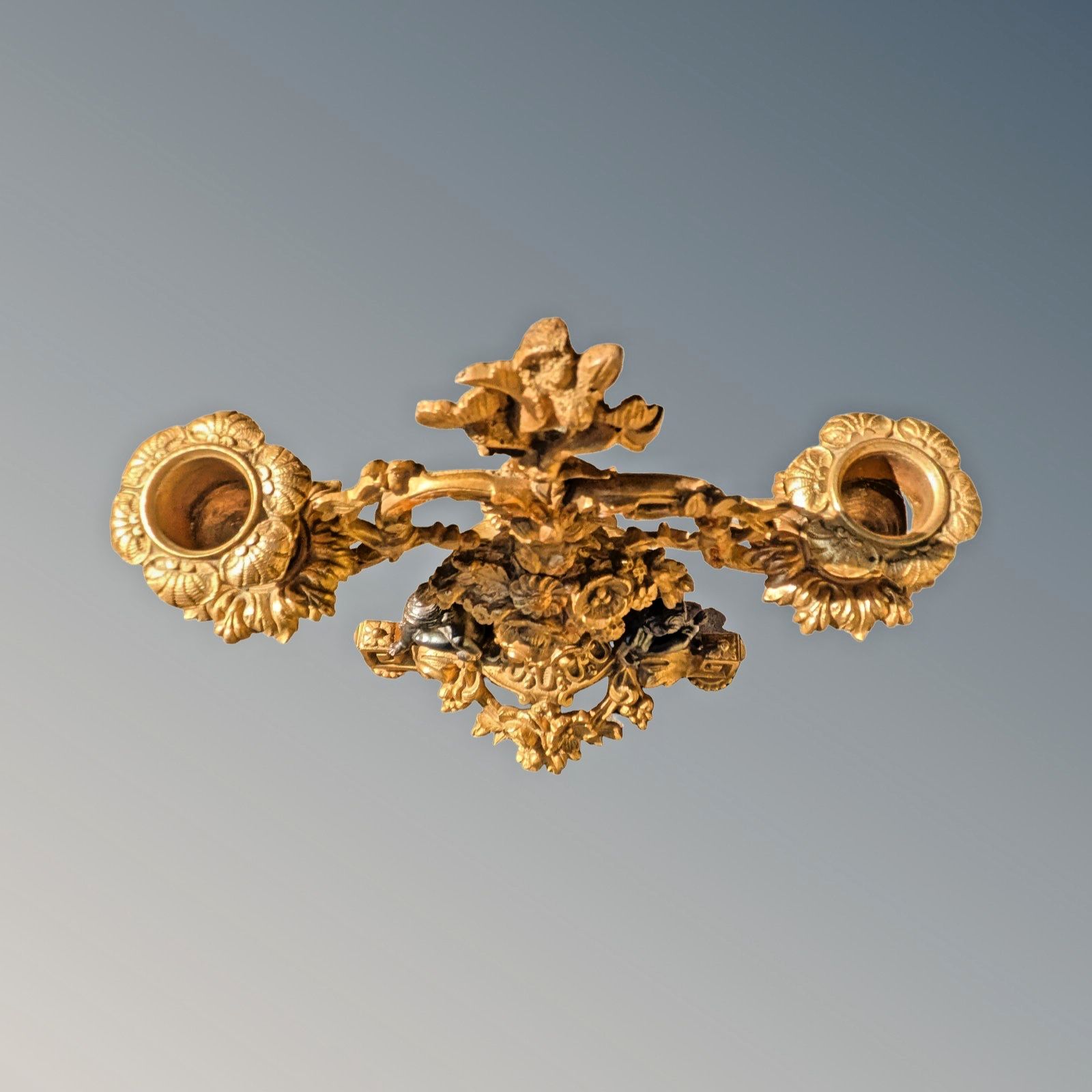 photo furniture Good Pair Of 19th Century Gilt Bronze Candeabra