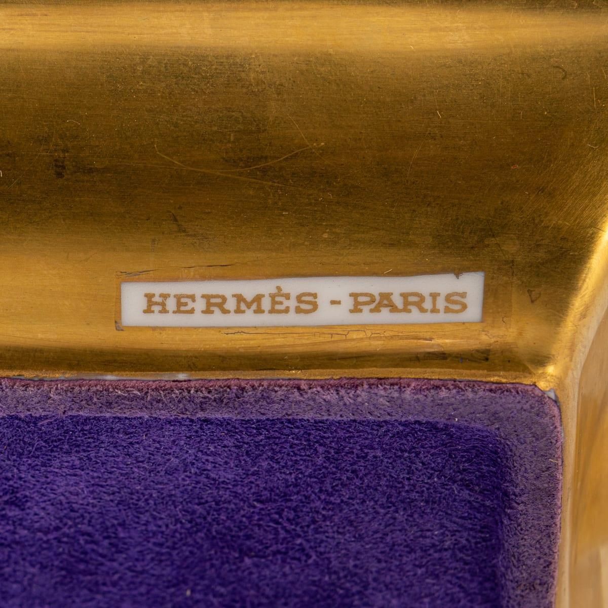 photo vinterior A Stunning 20th Century Ceramic Ashtray By Hermès, France