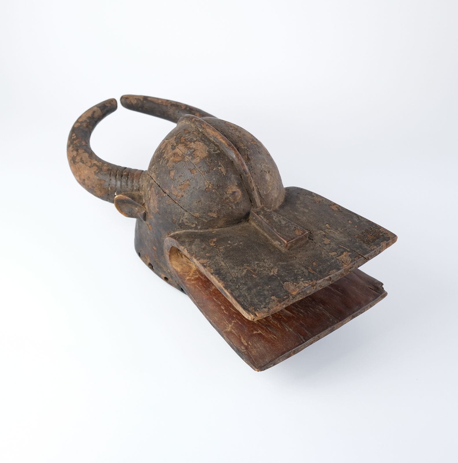 Chamba "Lang Gbadna" Bush Cow Helmet Mask, Africa, Mid 20th Century photo 1680.0