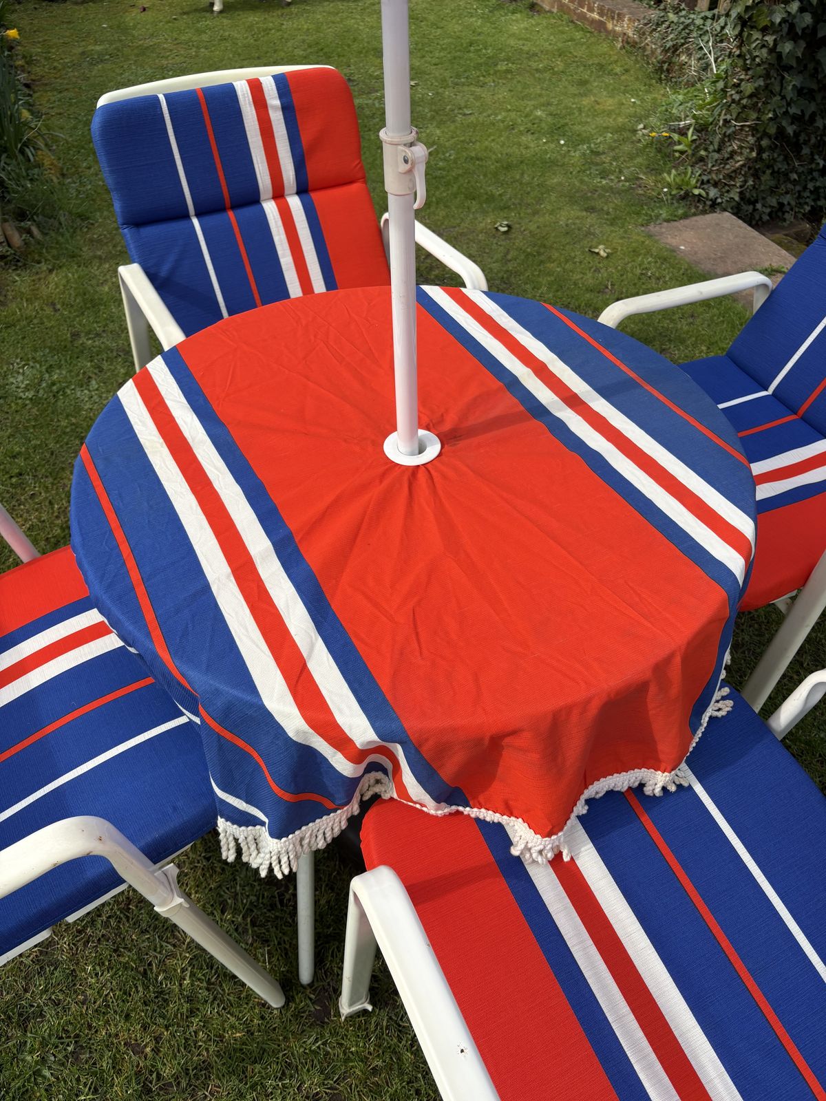 A Vintage Set Of Garden Furniture photo 395.0