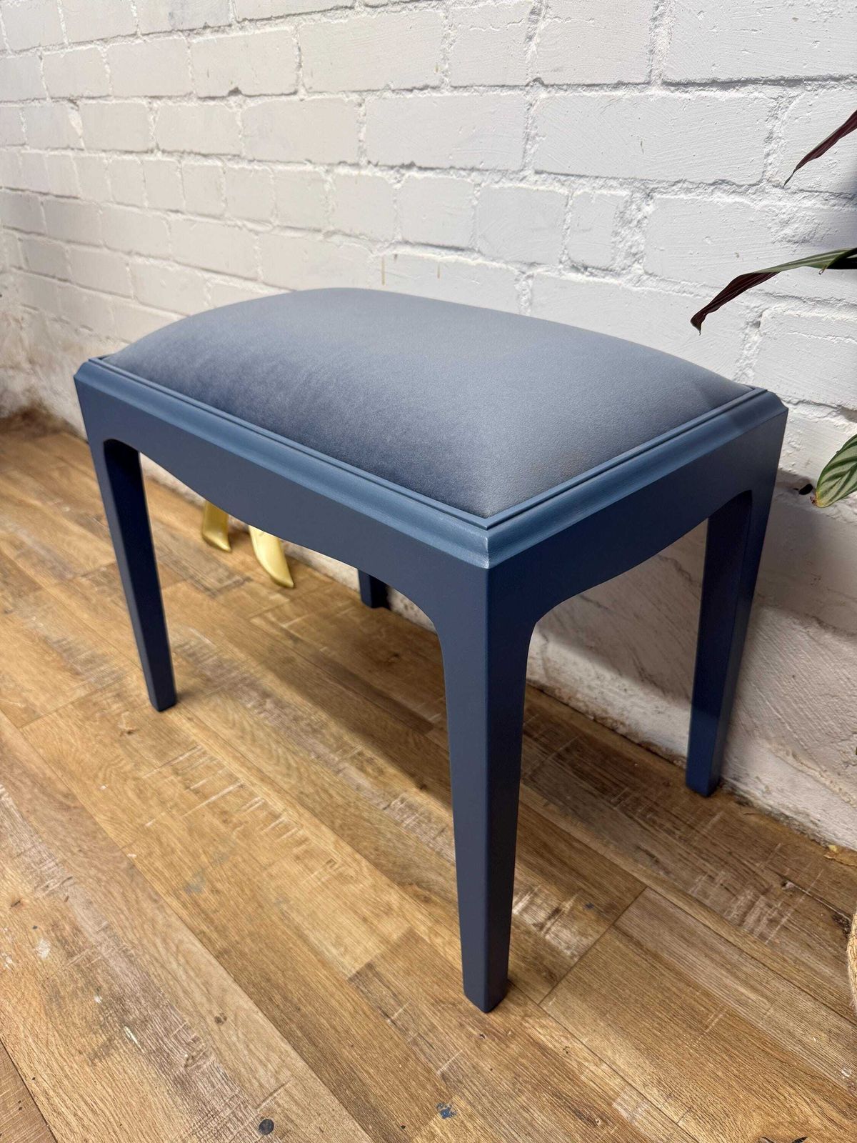 photo vinterior Stag Minstrel Vanity Dressing Table With Matching Stool Painted Evening Dove Blue/Grey