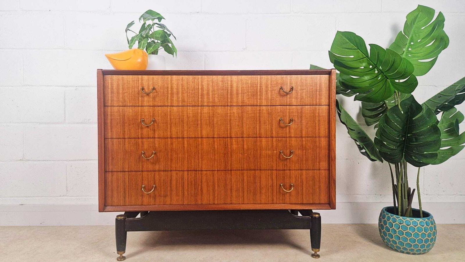 G Plan Liberanza Tola & Black Gold Label Vintage Mid Century Danish Design Chest Of Drawers Pg102 photo furniture