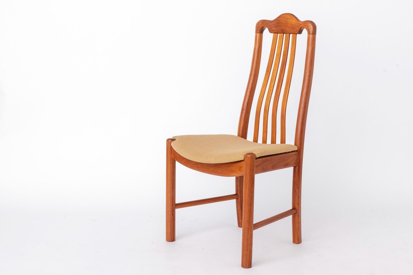 Set Of 4 Danish Teak Dining Chairs 1960s, Mid Century Vintage Chairs, Beige Upholstered Seats photo vinterior