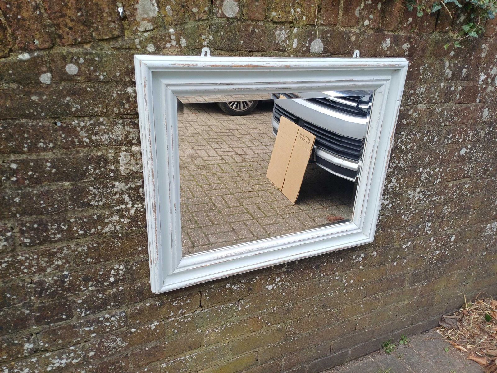 photo vinterior Large Chunky Painted Pine Mirror With Bevelled Glass Distressed Farrow And Ball Duck Egg Blue