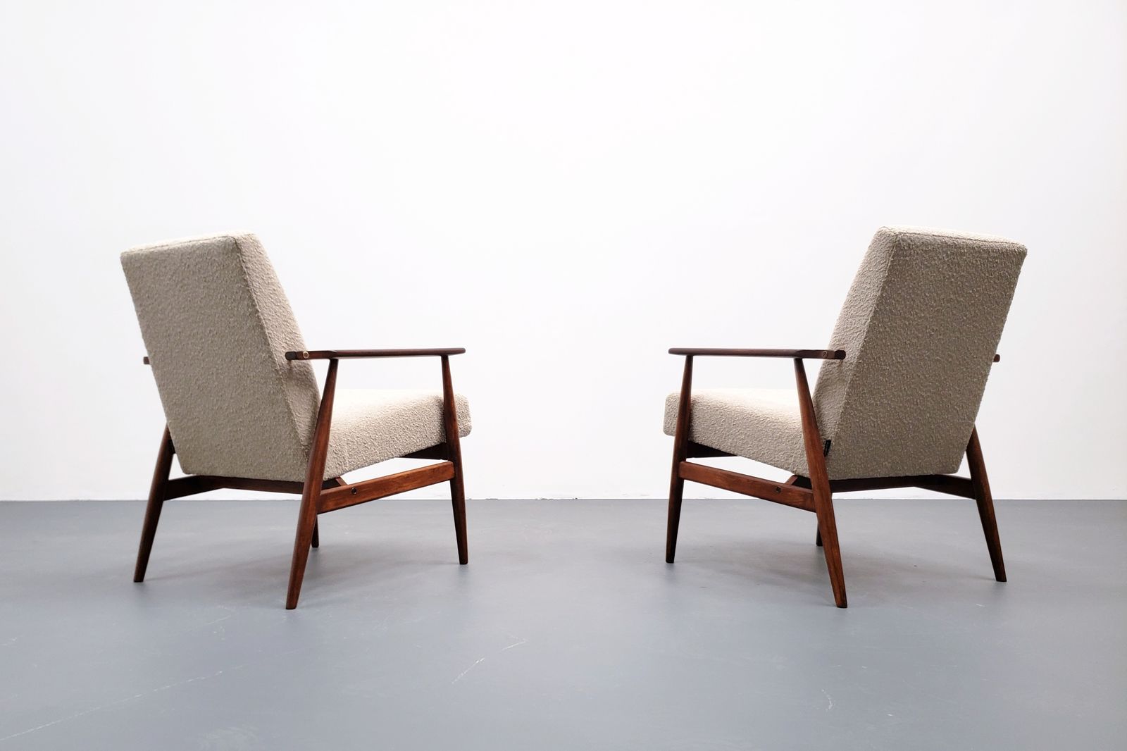 One Left   1960 Henryk Lis Mid Century Armchair In Beige Boucle photo Furniture