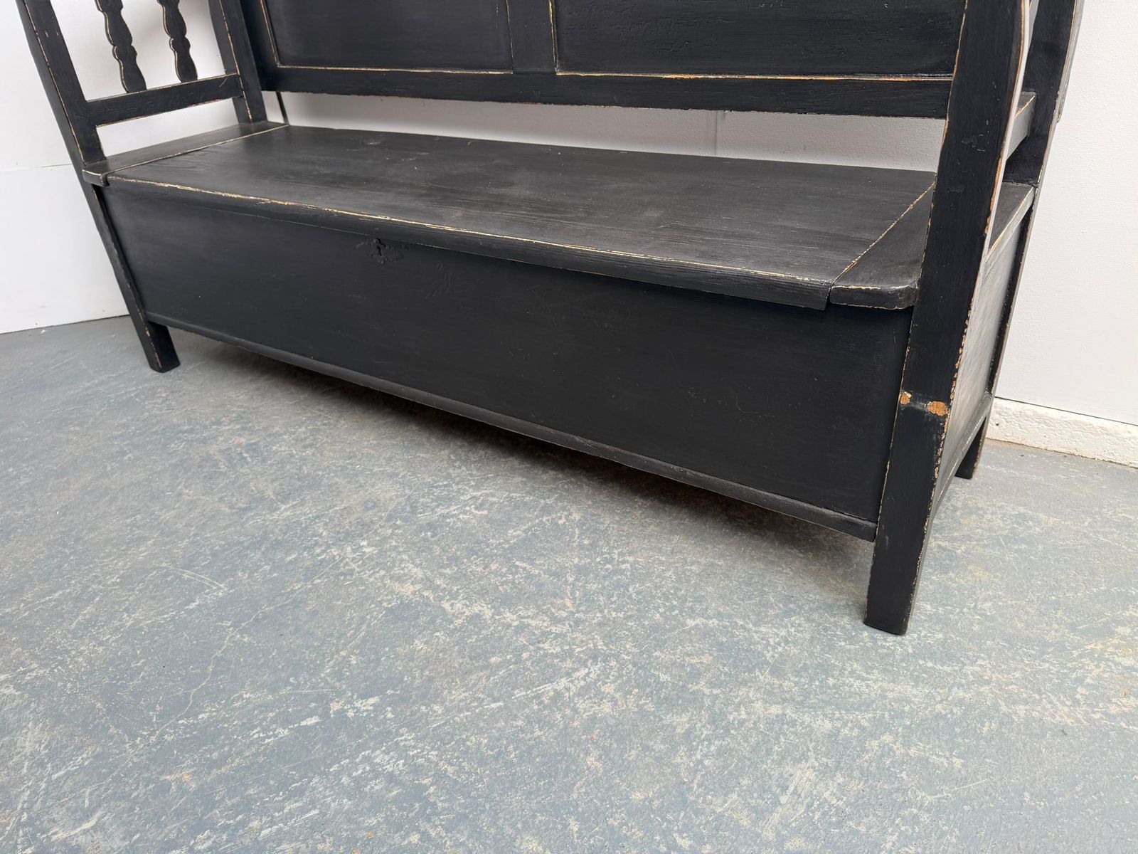 A Genuine Hungarian Pine Painted Black Victorian 3 Seater Bench photo vinterior