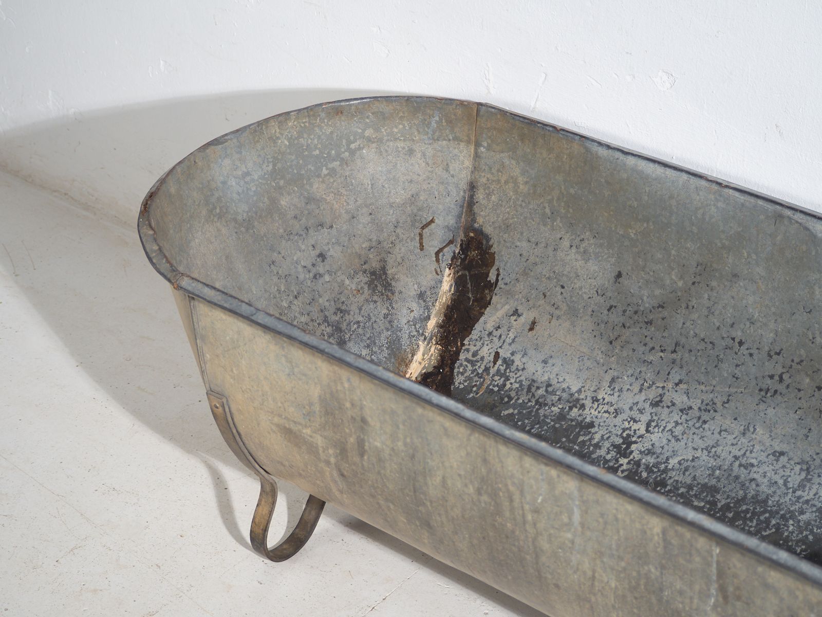 Antique Galvanized Zinc Bathtub – European Industrial Tub – Circa 1900 #7 photo 585.0