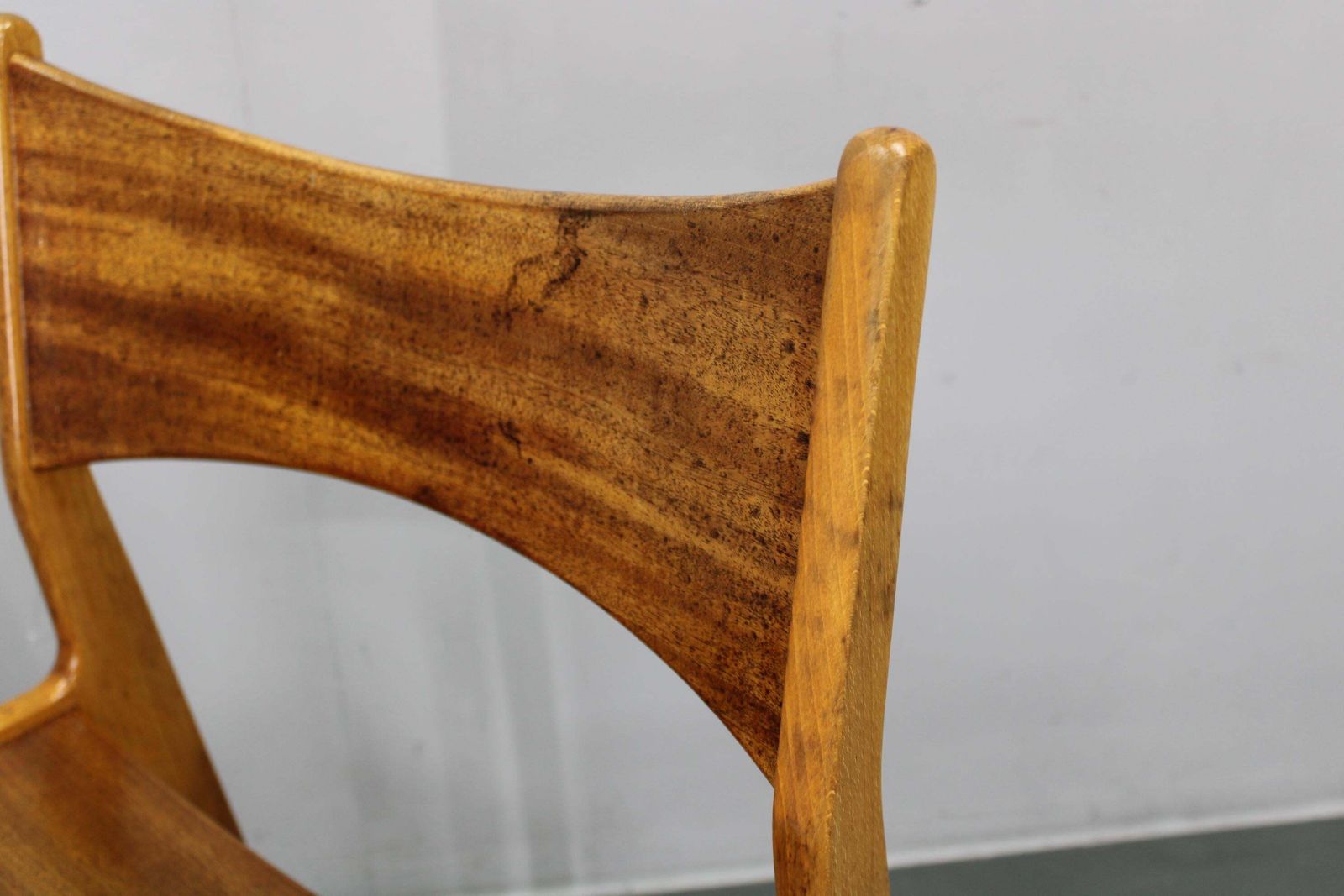 photo furniture Mid Century Danish Dining Chairs In Afzélie And Beech, Set Of Four
