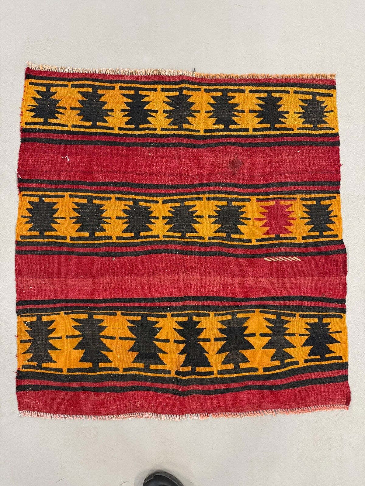 Small Turkish Kilim Rug 116x110 Cm Square Tribal Kelim Rug, 2517