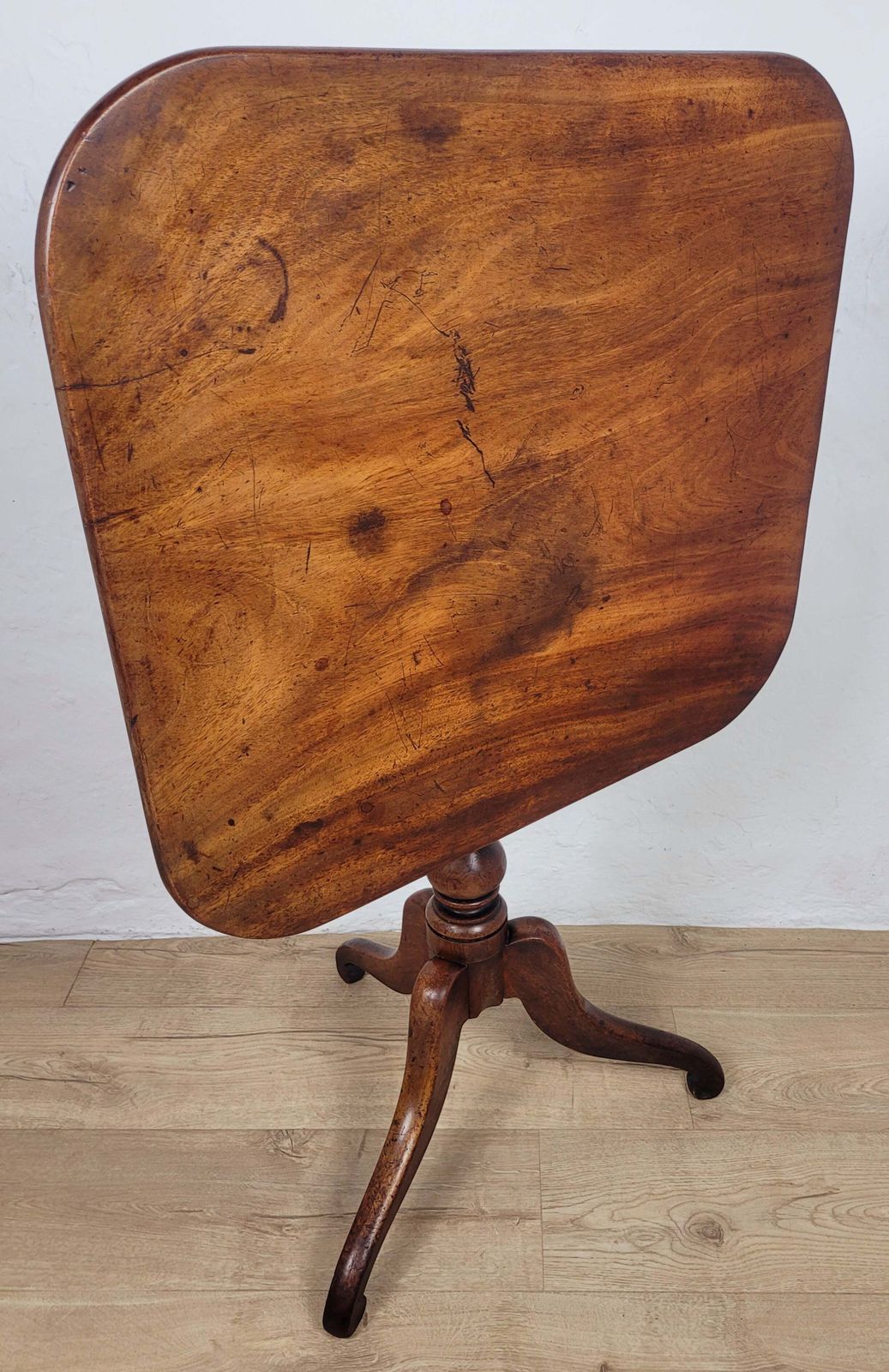 Georgian Tilt Top Table Tripod Mahogany English photo Furniture