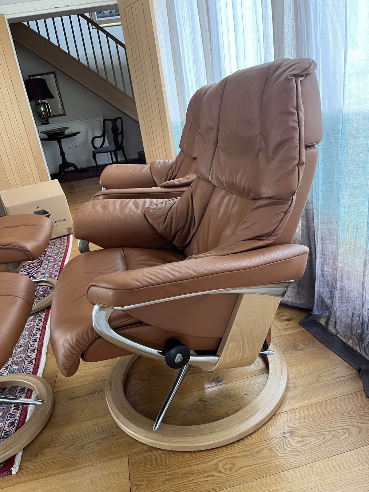 Pair Of Ekornes Stressless Recliner Chairs photo Furniture
