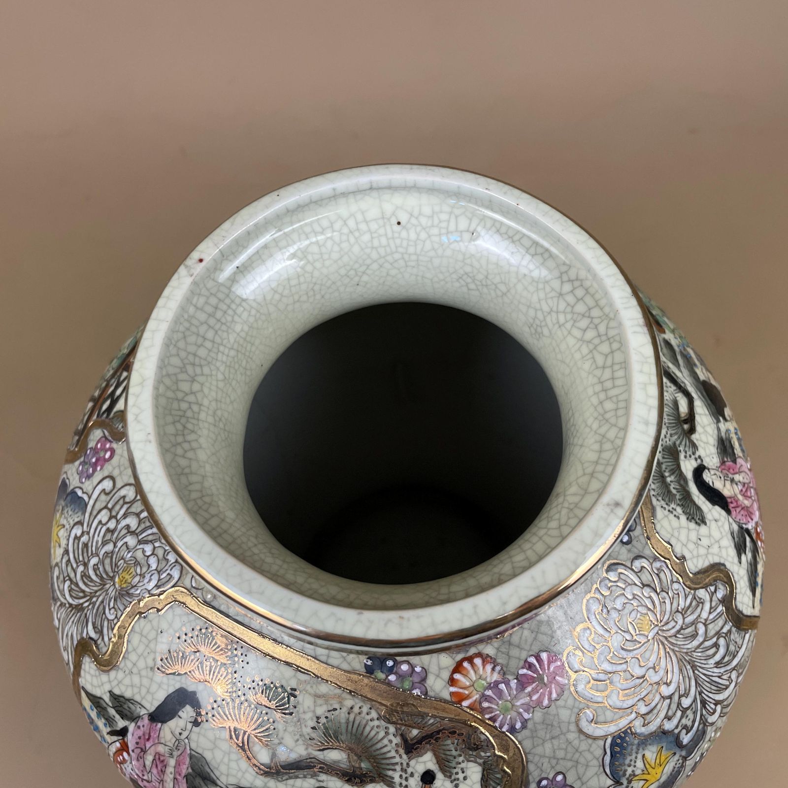 139.0 Oriental Antique Decorative Vase Ceramic Pot Japanese Vintage Display Hand Painted Asian Old Aged Figures Floral Pattern Decorative photo