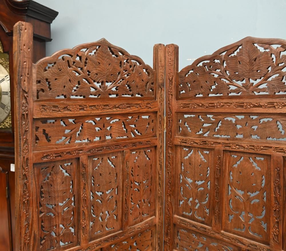 Indian Carved Hardwood Room Screen Mughal Revival Anglo Indian Style photo vinterior