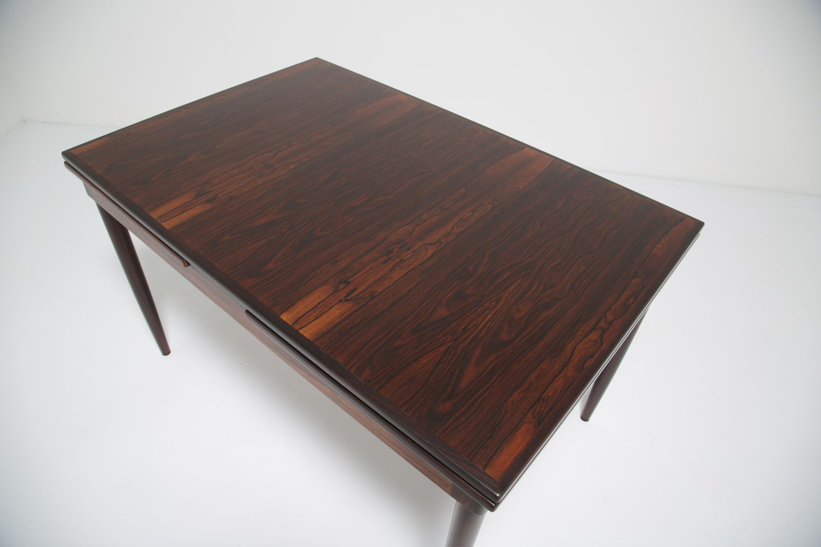 Niels Otto Møller Model 254 Dining Table: Minimalist, Extending In Rio Rosewood For J.L. Møllers, Denmark, 1960s photo vintage