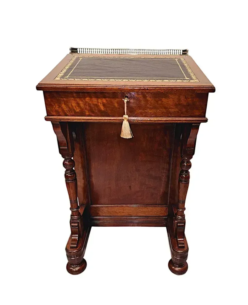 A Very Fine Fully Restored 19th Century Davenport Stamped 'Gillows Of Lancaster' photo vinterior