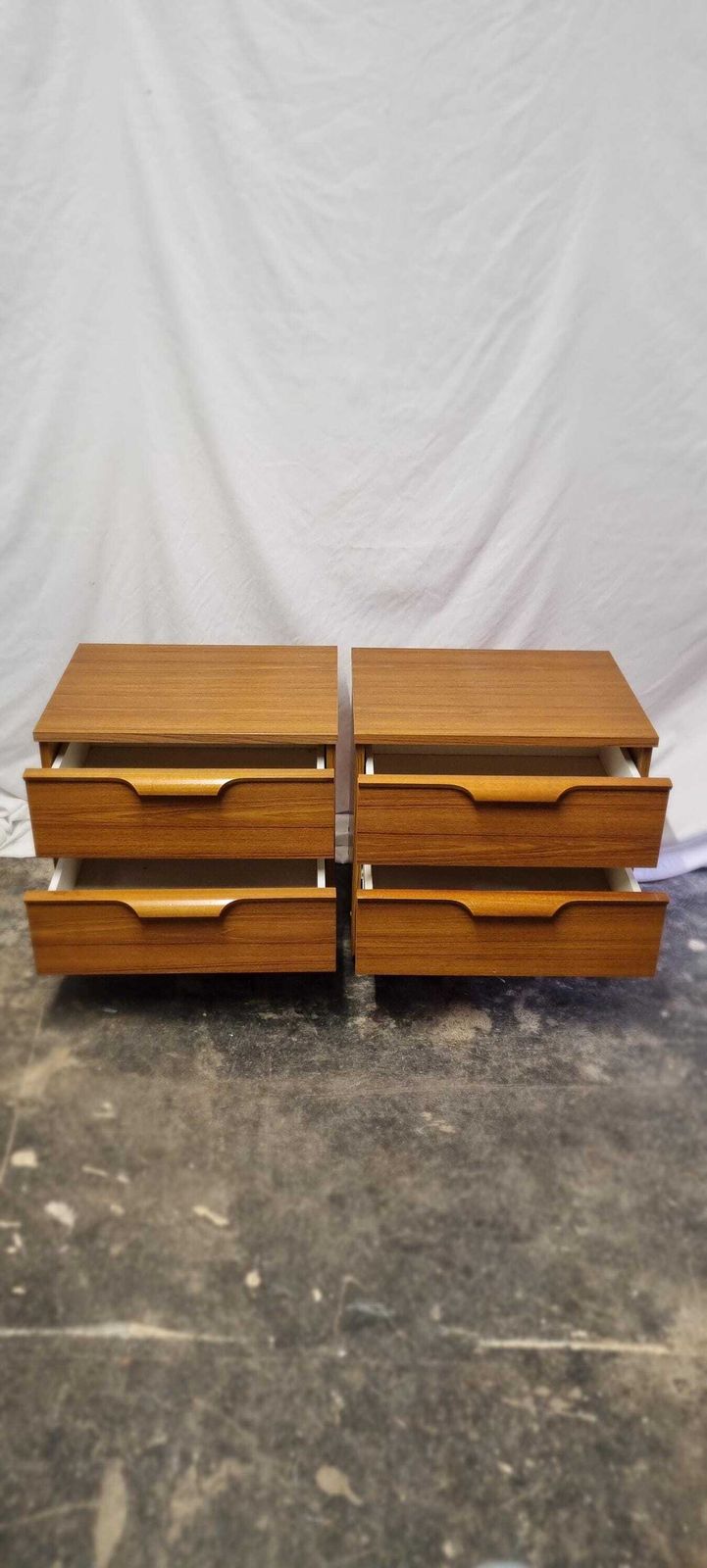 Pair Of Austinsuite Bedside Cabinets/Chest Of Drawers. photo vinterior