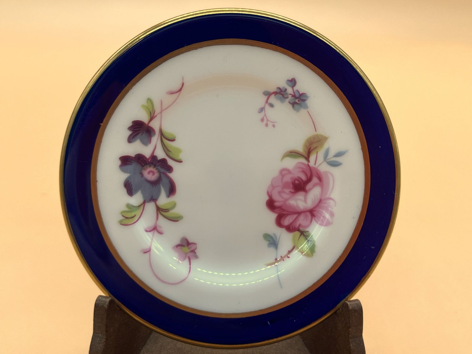 Coalport China Titania Miniature Display Tea Set. Teapot, Creamer, Sugar, Tea Cup, Saucer & Side Plate Trio. photo vintage