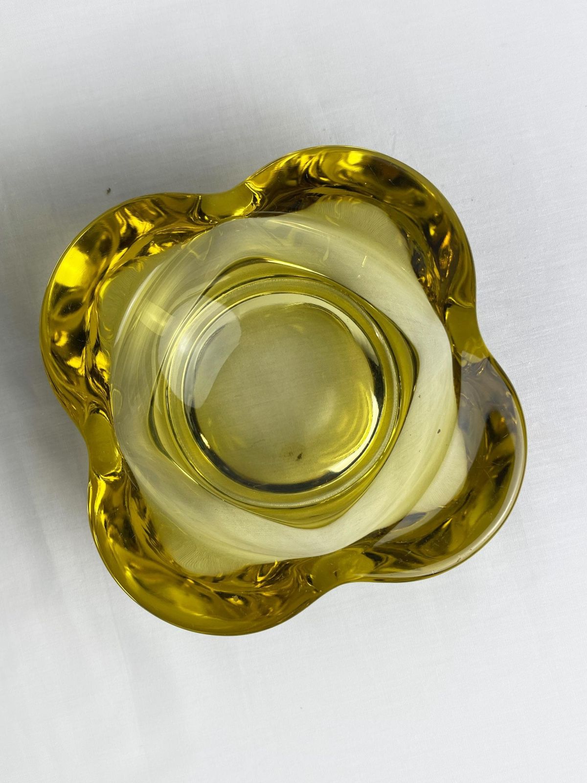 Vintage Art Glass 1960s R Jurnikl Rosice Sklo Yellow Bowl Pattern 1175 Bohemian, Retro Art Glass Bowl, Czech Vintage Glass, Bright Yellow