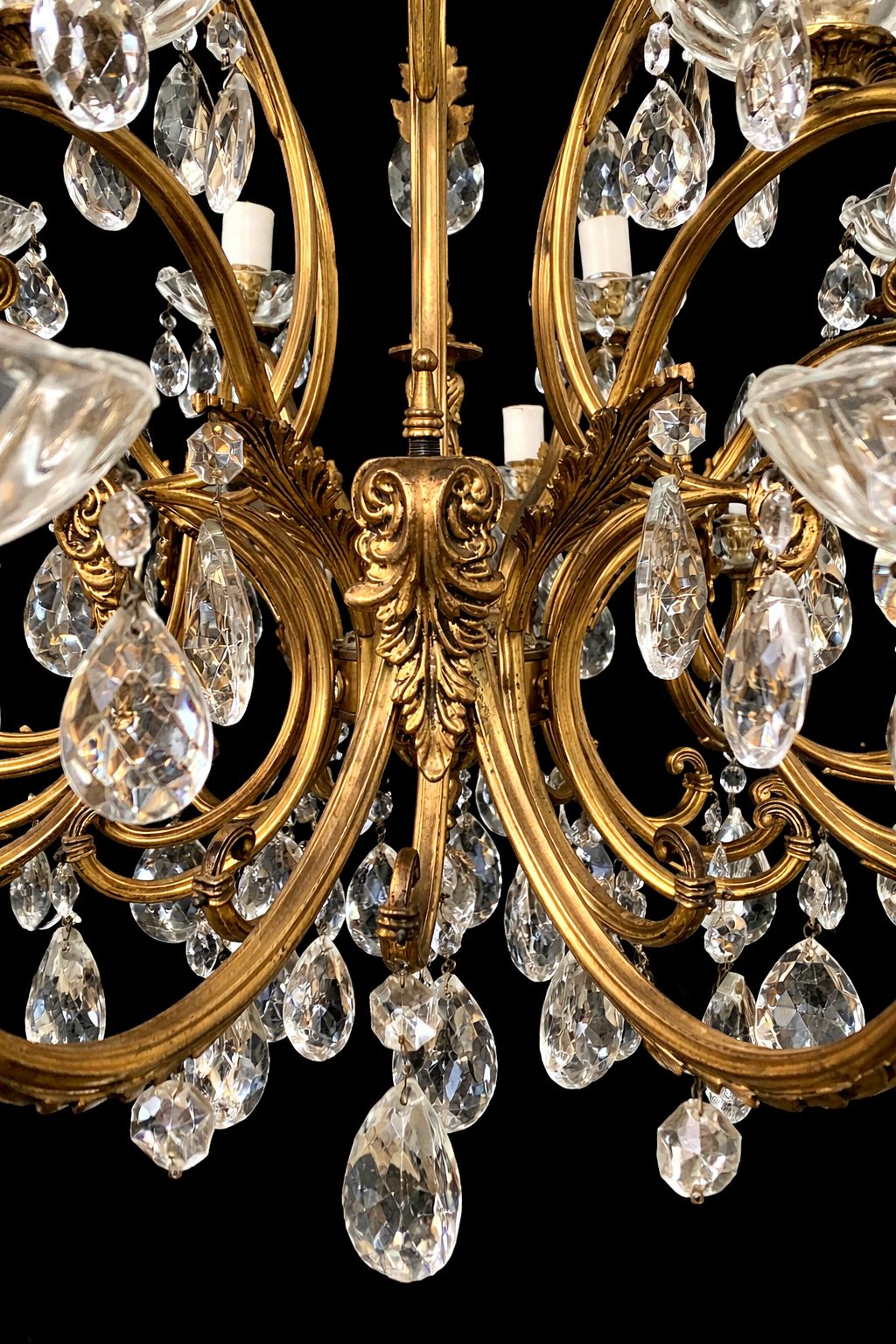 Fine Antique Gilt Bronze Crystal 18 Light Chandelier, Circa 1920 photo 4800.0
