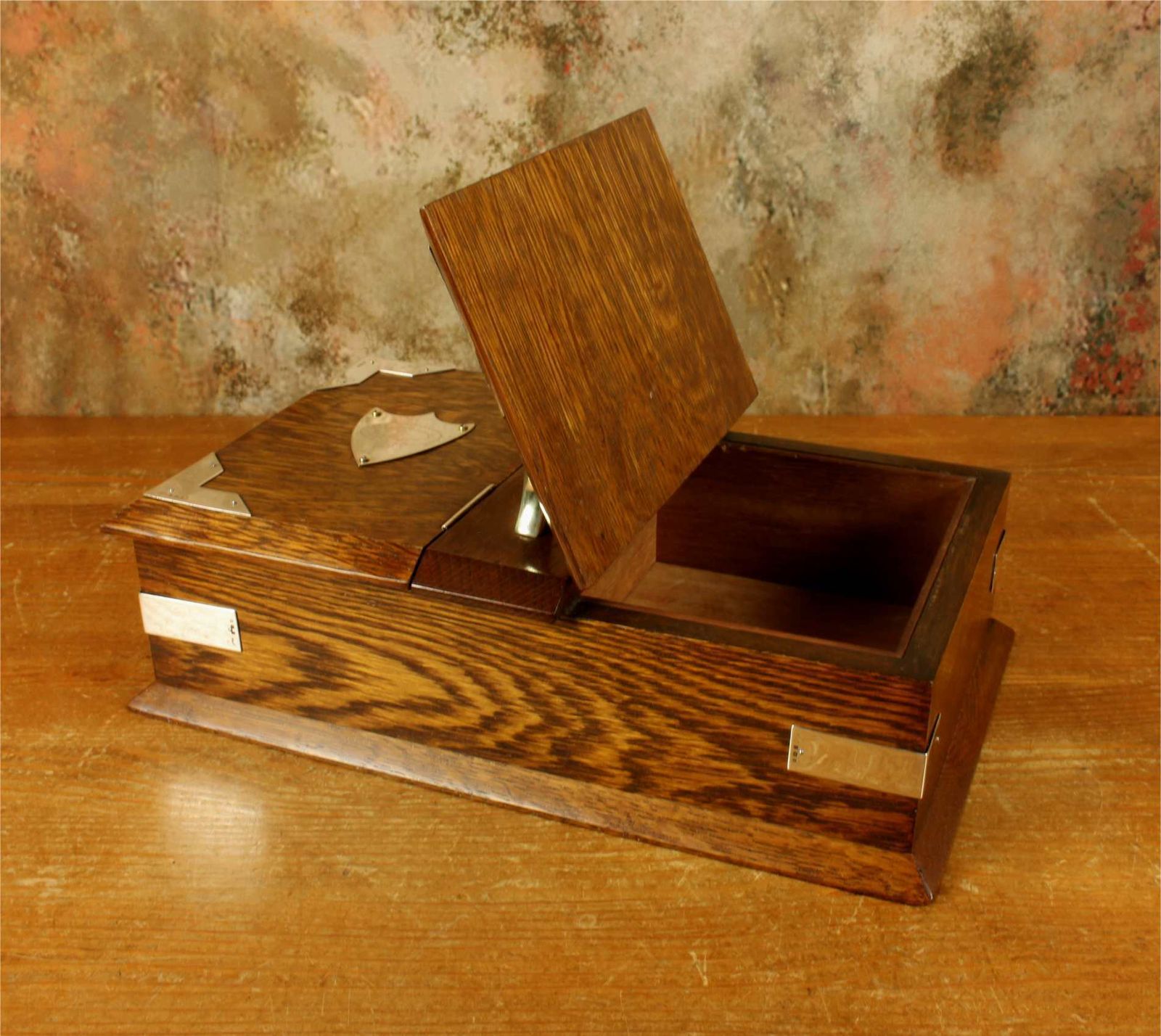 Antique English Oak & Silver Box. Wooden Humidor Cigar Box. 1920. photo Home Decor