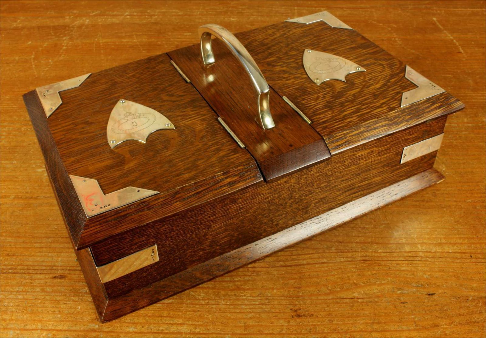 Antique English Oak & Silver Box. Wooden Humidor Cigar Box. 1920. photo vintage