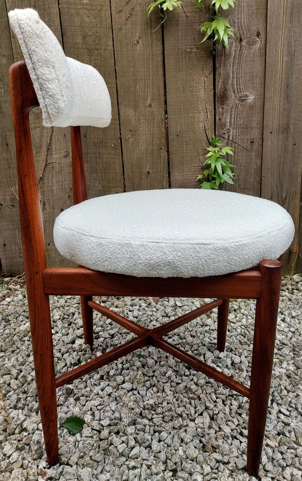 photo furniture Mcm 4 G Plan Fresco Dining Chairs Ivory Boucle C