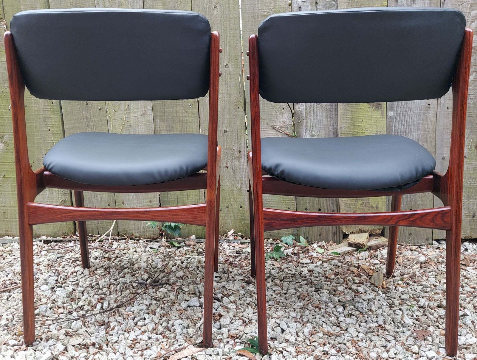 Mcm 2 Rosewood O.D. Mobler A/S Chairs Black Vinyl photo 650.0