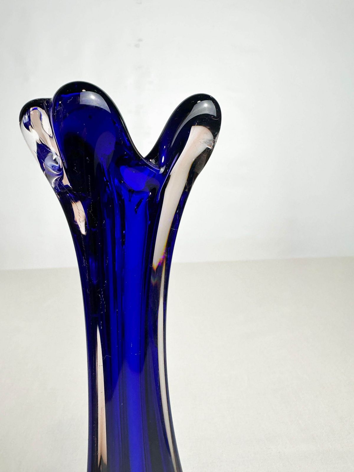 Home Decor Mid Century Murano Cobalt Blue Sommerso Art Glass Vase 1960 photo