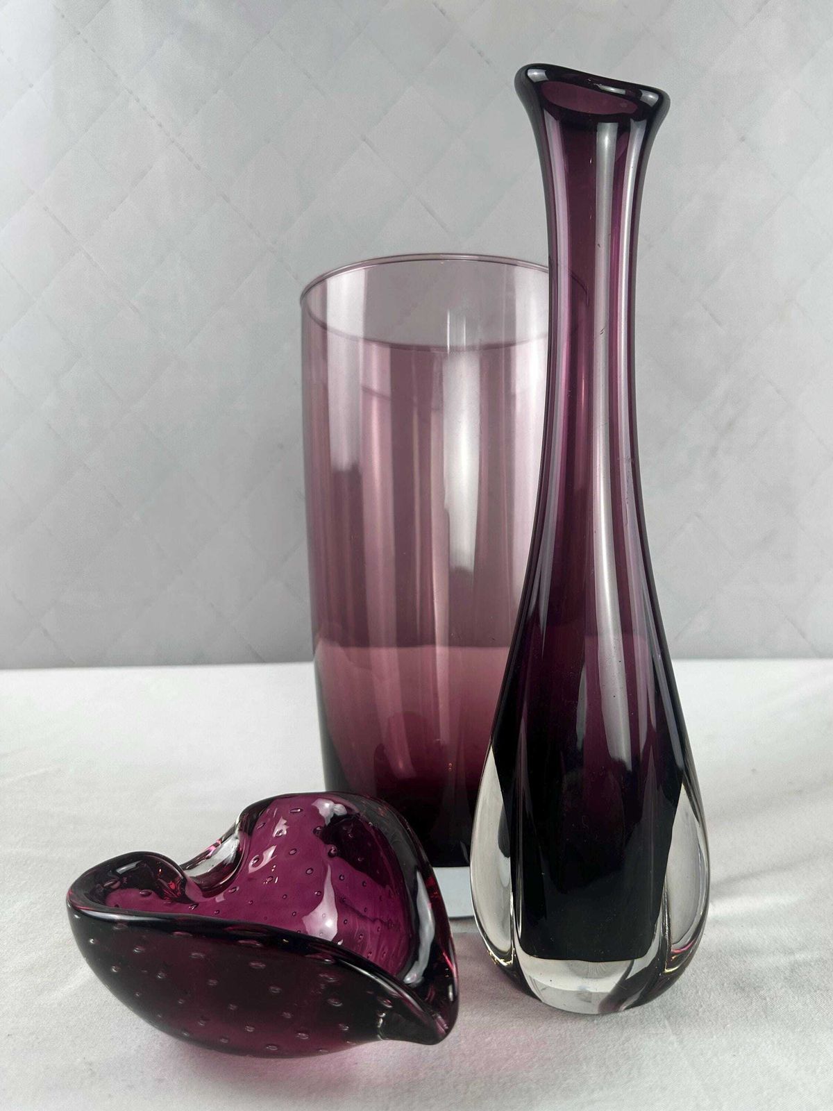 photo vintage Trio Of Swedish And Italian Mid Century Amethyst Art Glass/Vases 1960
